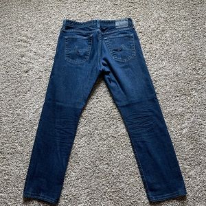 AG Graduate. 33W x 32L